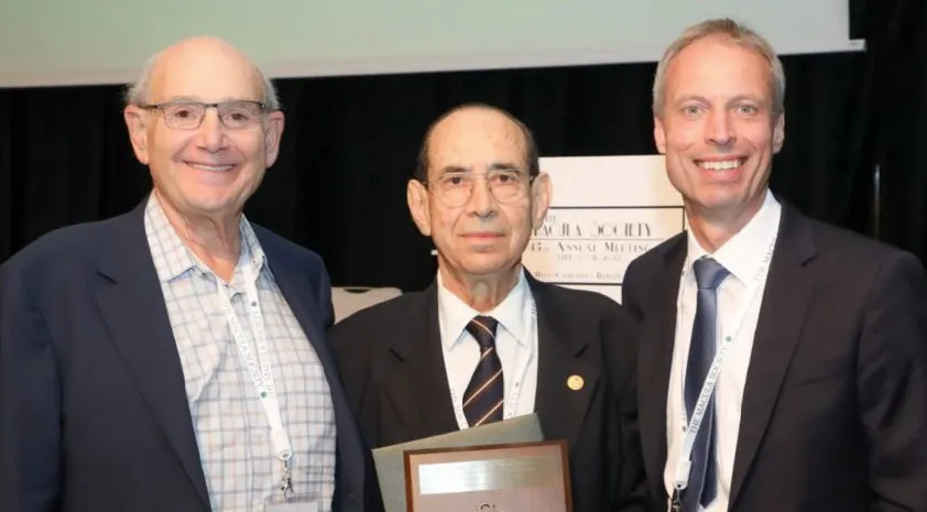Professor José Cunha-Vaz galardoado com a Medalha Arnall Pratz
