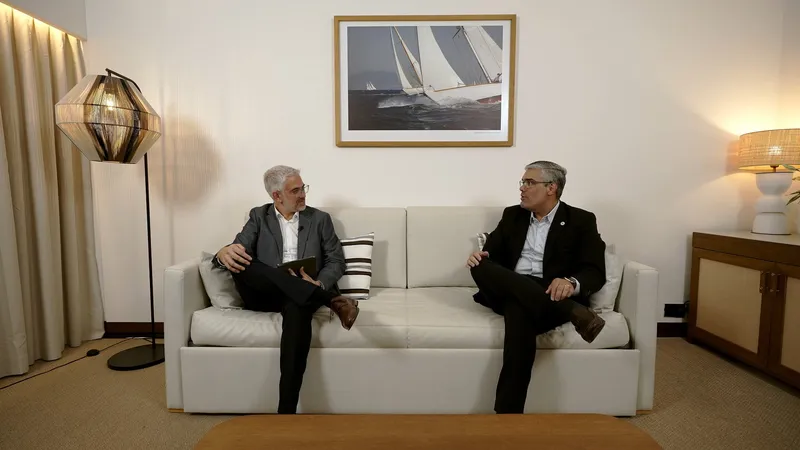 OftalmoGPS: OCT intraoperatório na cirurgia da retina